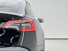 Tesla Model 3 2022 rear-wheel drive version - фото 14