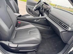 Lexus Elantra 2022 1.5L CVT LUX Premium Edition - фото 10