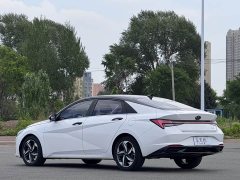 Lexus Elantra 2022 1.5L CVT LUX Premium Edition - фото 6