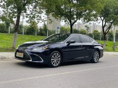 Lexus ES 2022 200 Excellence Edition - фото 1