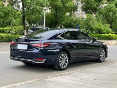 Lexus ES 2022 200 Excellence Edition - фото 9