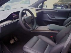 Tesla Model X dual-motor all-wheel drive version - фото 5