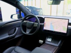 Tesla Model X dual-motor all-wheel drive version - фото 8