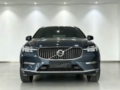 Volvo XC60 B5 AWD Plus Luxury - фото 3