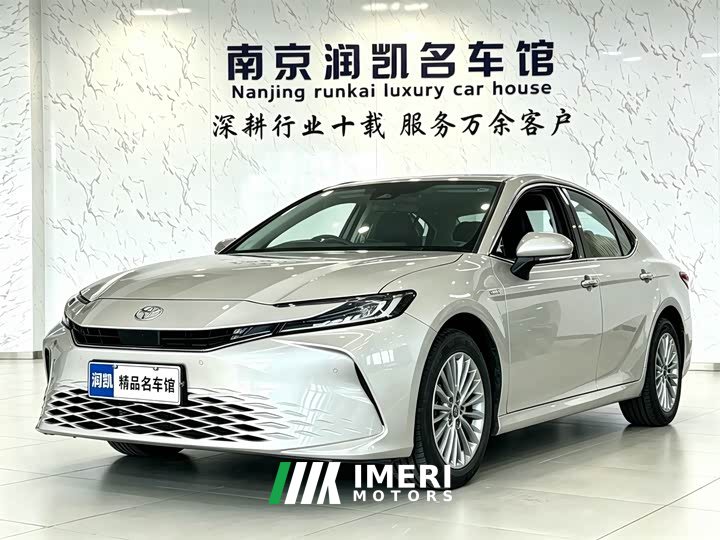 Toyota Camry Shuangqing 2.0HGVP Deluxe Edition - автомобиль из Китая
