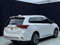 Mitsubishi Outlander 2021 2.0L 2WD Enjoy Edition 5 seats - фото 16