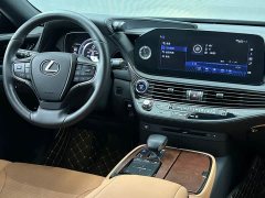 Lexus LS 500h Excellence Edition - фото 9