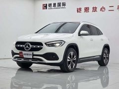 Mercedes-Benz GLA 200 - фото 1