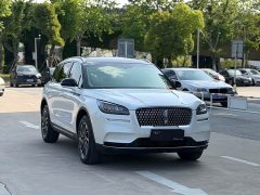 Lynk & Co Adventurer 2022 2.0T two-wheel drive exclusive edition - фото 3