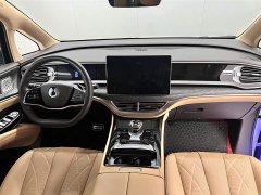 Denza D9 DM-i smart driving version 1020 four-wheel drive exclusive - фото 12