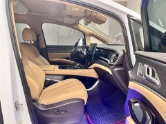 Denza D9 DM-i smart driving version 1020 four-wheel drive exclusive - фото 17