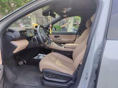 NIO ES8 100kWh seven-seater version - фото 11