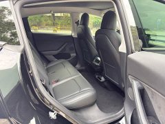 Tesla Model Y rear-wheel drive version - фото 10