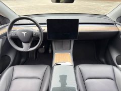 Tesla Model Y rear-wheel drive version - фото 7