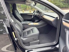 Tesla Model Y rear-wheel drive version - фото 9