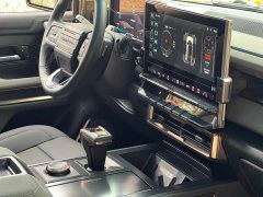Hummer EV pure electric version - фото 13