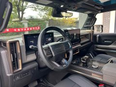 Hummer EV pure electric version - фото 9