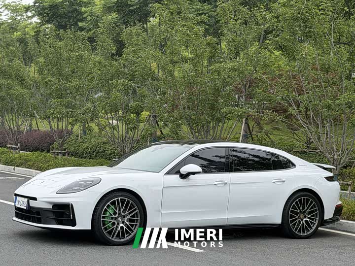 Porsche Panamera 4 Executive 2.9T - автомобиль из Китая