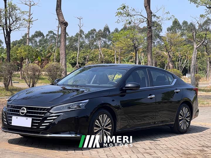 Nissan Altima 2022 2.0L XL-TLS Comfort Edition - автомобиль из Китая