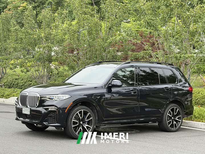 BMW X7 xDrive40i M Sport Package - автомобиль из Китая