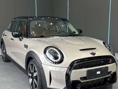 MINI 2.0T COOPER S Artist Five-Door Edition - фото 3