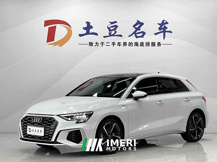 Audi A3 Sportback 35 TFSI stylish and sporty - автомобиль из Китая