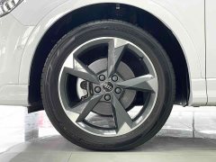 Audi Q3 35 TFSI Fashionable and Dynamic (1.4T) - фото 14