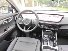 Lexus Envision S 25T enjoys the platinum version - фото 12