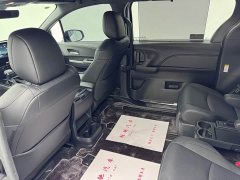 Toyota SIENNA 2.5L hybrid four-wheel drive premium version - фото 8