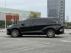 Toyota SIENNA 2021 2.5L Hybrid Comfort Edition - фото 4