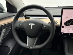 Tesla Model 3 rear-wheel drive version - фото 12