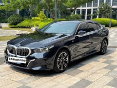 BMW 5 Series 530Li Leading M Sports Package - фото 1