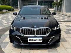 BMW 5 Series 530Li Leading M Sports Package - фото 2