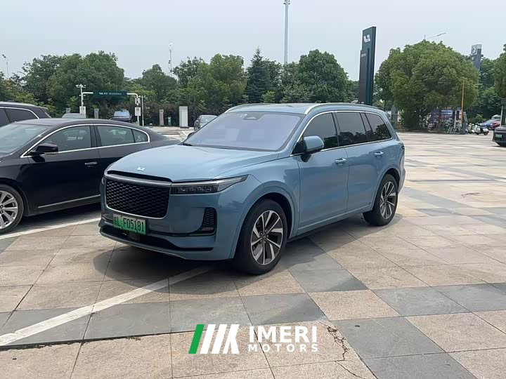 Li Auto ONE Extended-Range 6-Seater - автомобиль из Китая