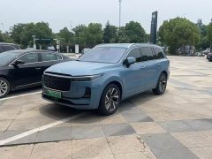 Li Auto ONE Extended-Range 6-Seater - фото 1