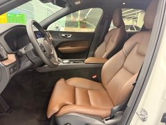 Volvo XC60 B5 AWD Luxury Edition - фото 6