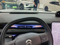 NIO ES8 Six-seater Executive Deluxe Edition - фото 8