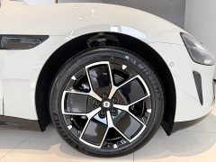 Xiaomi SU7 rear-wheel drive long-range smart driving version - фото 13
