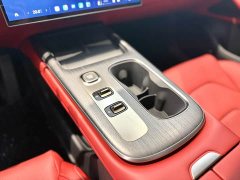 Xiaomi SU7 rear-wheel drive long-range smart driving version - фото 9