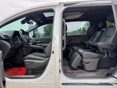 Toyota SIENNA 2.5L Hybrid Premium Edition - фото 10
