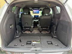 Toyota SIENNA 2.5L Hybrid Premium Edition - фото 17