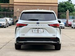 Toyota SIENNA 2.5L Hybrid Premium Edition - фото 6