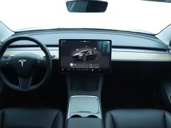Tesla Model 3 2022 rear-wheel drive version - фото 14