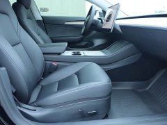 Tesla Model 3 2022 rear-wheel drive version - фото 8