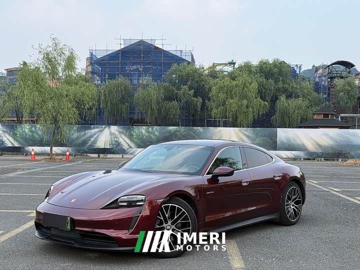 Porsche Taycan 2020 Taycan - автомобиль из Китая