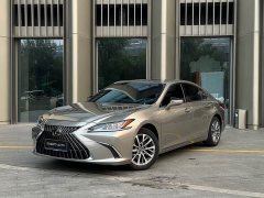 Lexus ES 200 Excellence Edition - фото 1
