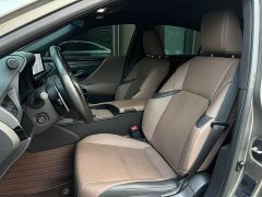 Lexus ES 200 Excellence Edition - фото 13
