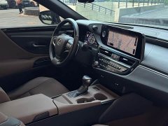 Lexus ES 200 Excellence Edition - фото 18