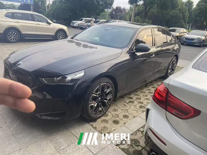 BMW 5 Series 2026 530Li Exclusive M Sports Package - автомобиль из Китая