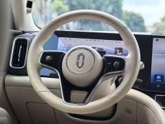 AITO Wenjie M9 extended range Ultra version 52kWh 6-seater version - фото 11